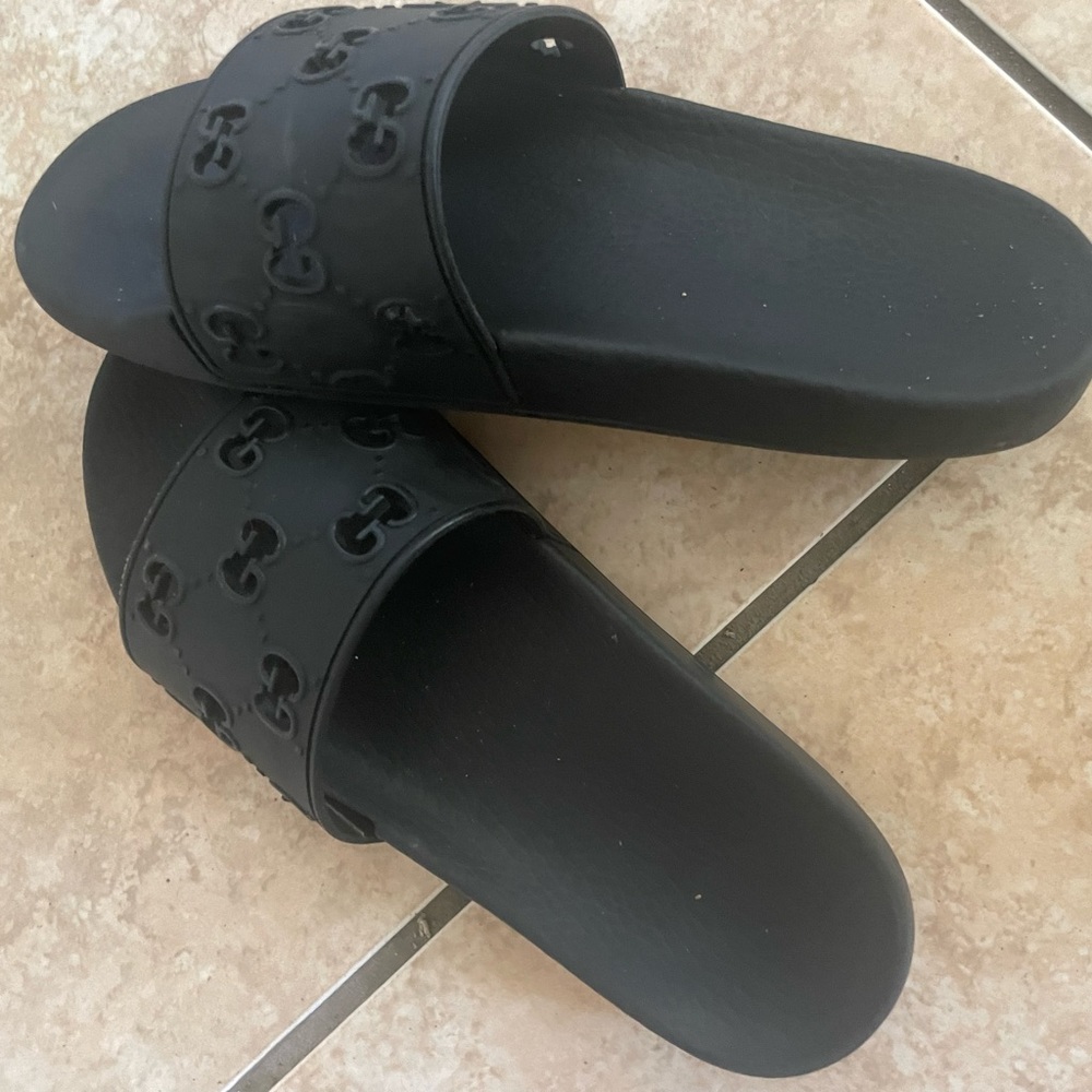 Gucci slides